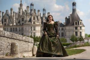 Liv Hill : l'actrice de The Serpent Queen nous parle de la série !